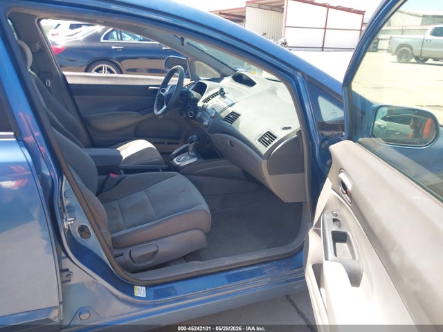 45242101 :رقم المزاد ، 19XFA1F53AE015388 vin ، 2010 Honda Civic Lx مزاد بيع