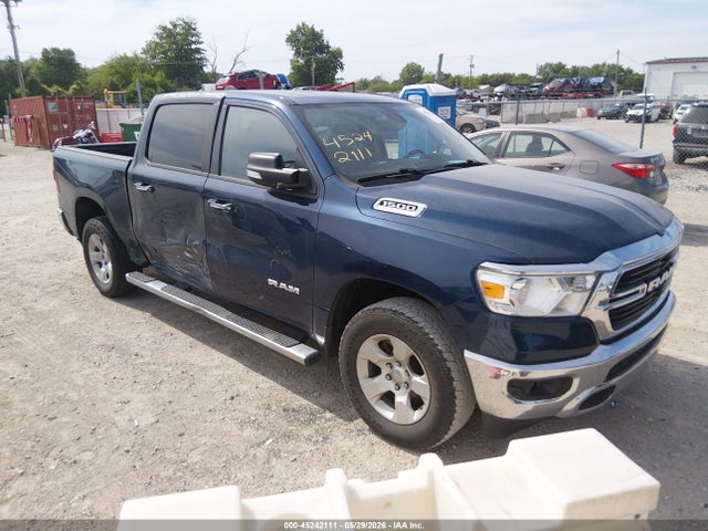 Продажа на аукционе авто 2020 Ram 1500 Big Horn  4x4 5'7 Box, vin: 1C6RRFFG0LN334015, номер лота: 45242111