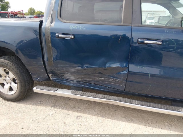 Продажа на аукционе авто 2020 Ram 1500 Big Horn  4x4 5'7 Box, vin: 1C6RRFFG0LN334015, номер лота: 45242111