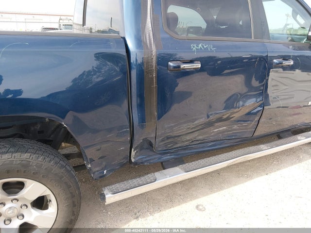 Продажа на аукционе авто 2020 Ram 1500 Big Horn  4x4 5'7 Box, vin: 1C6RRFFG0LN334015, номер лота: 45242111