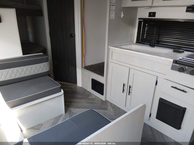 Aukcja sprzedaży 2022 Forest River Other, vin: 4X4TSMT16NY011753, numer aukcji: 45242115