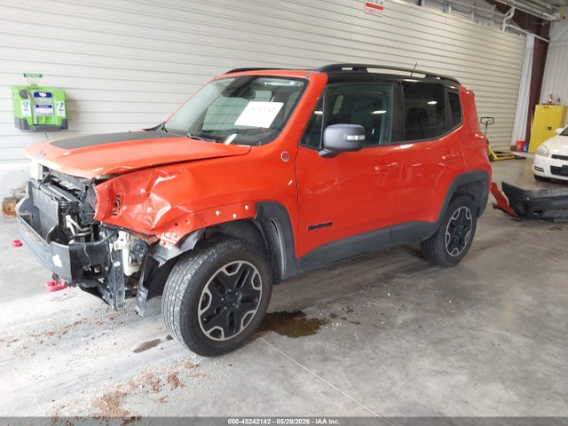 45242142 :رقم المزاد ، ZACCJBCT1GPD02526 vin ، 2016 Jeep Renegade Trailhawk مزاد بيع