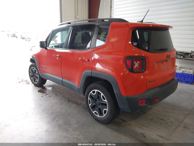 45242142 :رقم المزاد ، ZACCJBCT1GPD02526 vin ، 2016 Jeep Renegade Trailhawk مزاد بيع