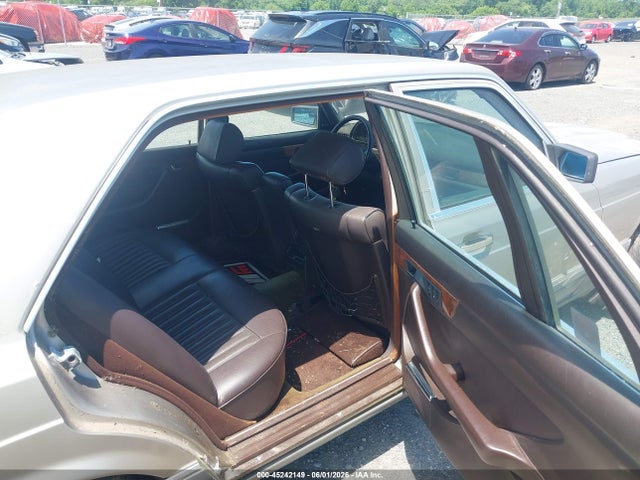 Продаж на аукціоні авто 1988 Mercedes-benz 560 Sel, vin: WDBCA39D4JA364370, номер лоту: 45242149