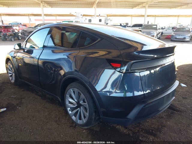 Tesla Model Y 2026 7SAYGDEE4TF345664 Image 3