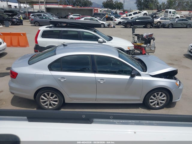 3VWD17AJ5FM221742 Volkswagen Jetta 1.8t Se