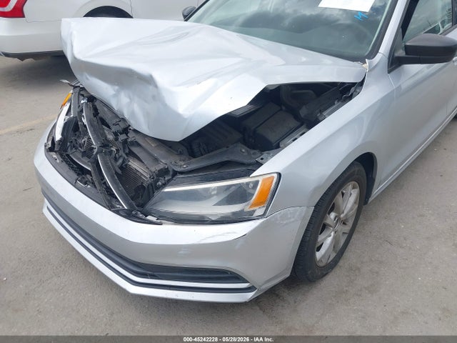 3VWD17AJ5FM221742 Volkswagen Jetta 1.8t Se