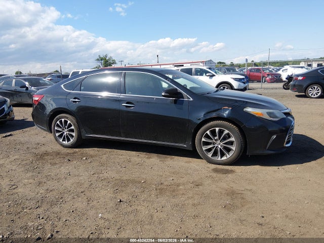 45242254 :رقم المزاد ، 4T1BK1EB9GU208928 vin ، 2016 Toyota Avalon Xle Premium مزاد بيع