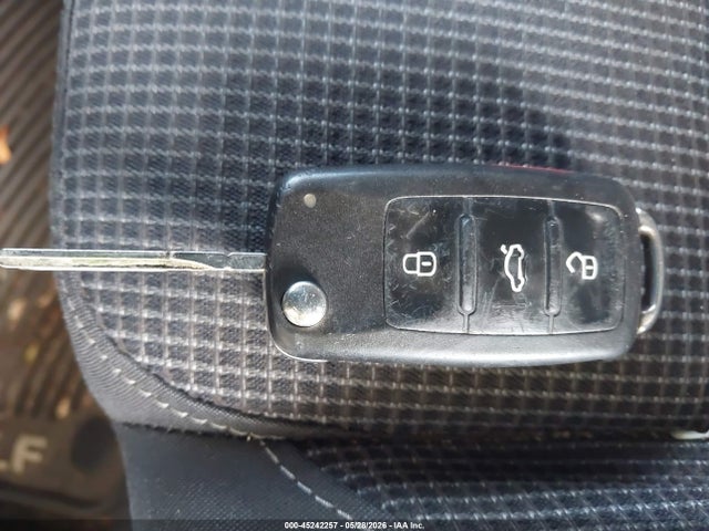 Продаж на аукціоні авто 2013 Volkswagen Golf 2.5l 4-door, vin: WVWDB7AJ5DW004432, номер лоту: 45242257
