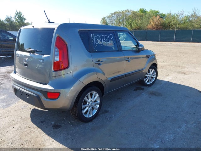 45242263 :رقم المزاد ، KNDJT2A64C7437439 vin ، 2012 Kia Soul + مزاد بيع