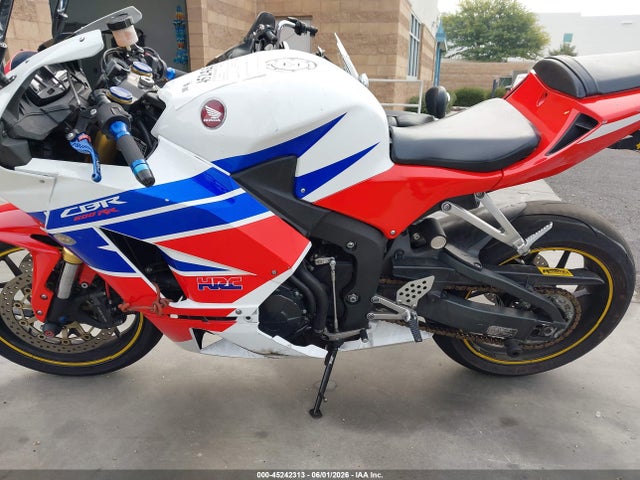 Honda Cbr600 Rr 2018 JH2PC40J4JK400646 Image 9