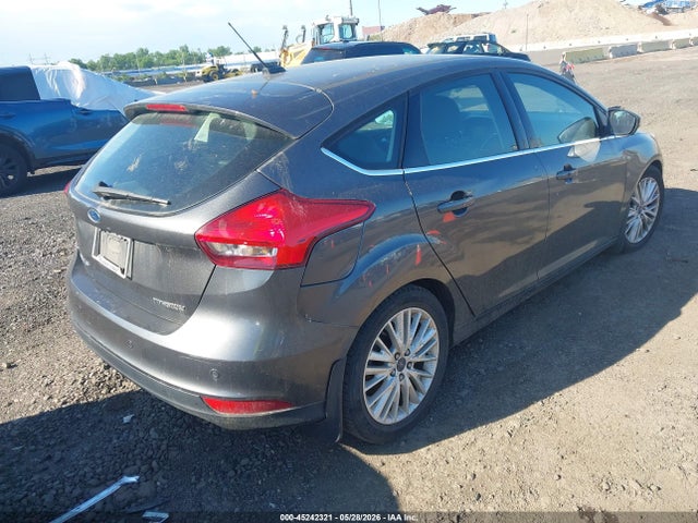 2016 Ford Focus Titanium მანქანა იყიდება აუქციონზე, vin: 1FADP3N27GL200767, აუქციონის ნომერი: 45242321