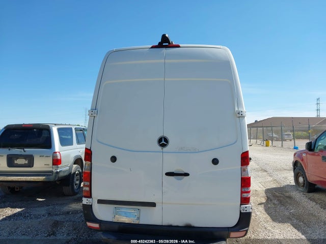 Продаж на аукціоні авто 2015 Mercedes-benz Sprinter 2500 High Roof, vin: WD3PE8DC9F5954643, номер лоту: 45242363