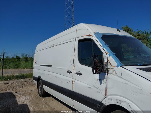 Продаж на аукціоні авто 2015 Mercedes-benz Sprinter 2500 High Roof, vin: WD3PE8DC9F5954643, номер лоту: 45242363
