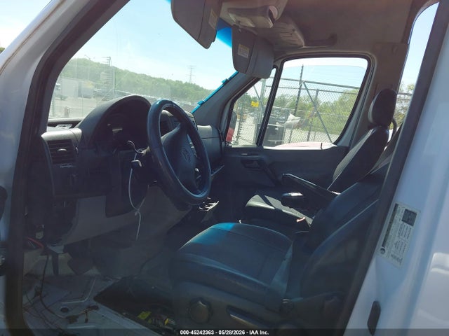 Продаж на аукціоні авто 2015 Mercedes-benz Sprinter 2500 High Roof, vin: WD3PE8DC9F5954643, номер лоту: 45242363