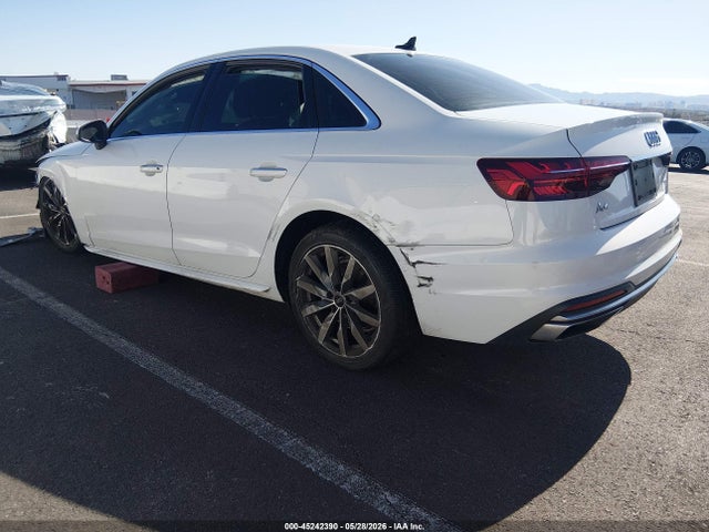 45242390 :رقم المزاد ، WAUABAF44NA015338 vin ، 2022 Audi A4 Premium 40 Tfsi Quattro S Tronic مزاد بيع