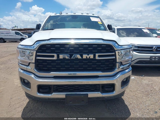 45242399 :رقم المزاد ، 3C63RRHL2RG360070 vin ، 2024 Ram 3500 Big Horn  4x4 8' Box مزاد بيع