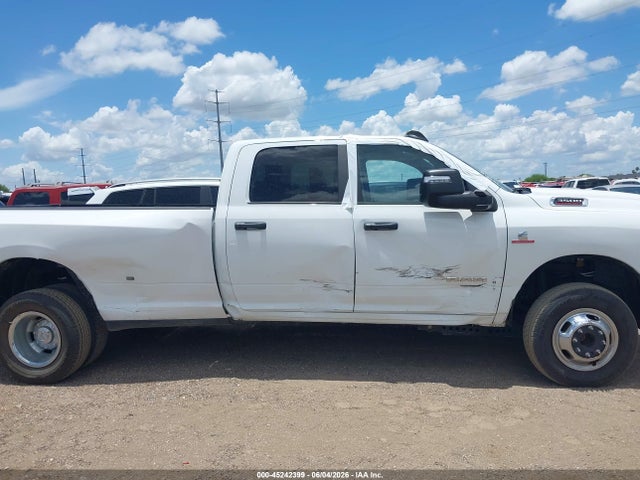 45242399 :رقم المزاد ، 3C63RRHL2RG360070 vin ، 2024 Ram 3500 Big Horn  4x4 8' Box مزاد بيع