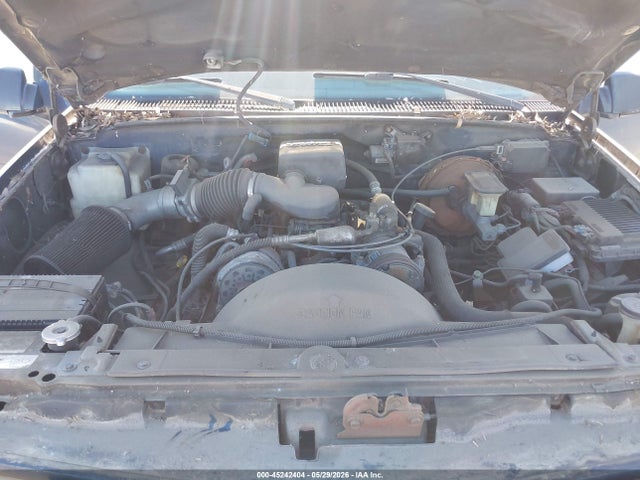 45242404 :رقم المزاد ، 1GNEK13R9YR221031 vin ، 2000 Chevrolet Tahoe Z71 مزاد بيع