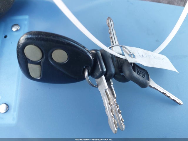 45242404 :رقم المزاد ، 1GNEK13R9YR221031 vin ، 2000 Chevrolet Tahoe Z71 مزاد بيع
