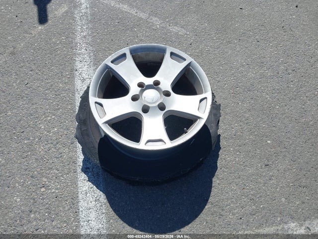 45242404 :رقم المزاد ، 1GNEK13R9YR221031 vin ، 2000 Chevrolet Tahoe Z71 مزاد بيع