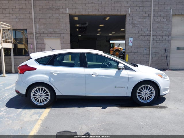 Ford FOCUS ELECTRIC 2018 1FADP3R45JL296112 Image 14