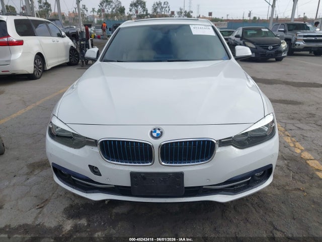 WBA8E1C3XHA159210 BMW 330e Iperformance