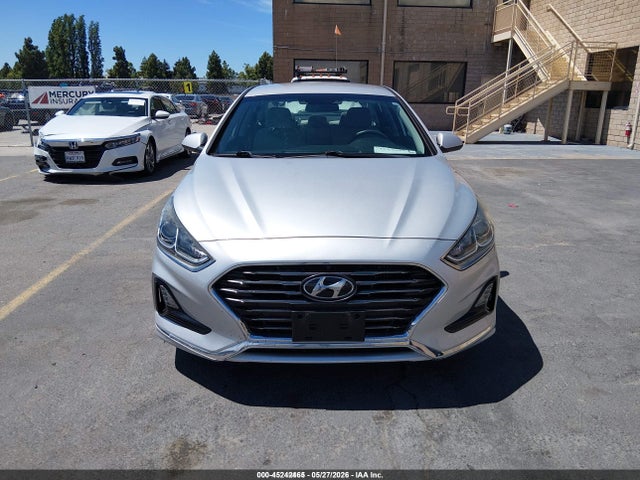 45242465 :رقم المزاد ، 5NPE24AA6JH705291 vin ، 2018 Hyundai Sonata Eco مزاد بيع