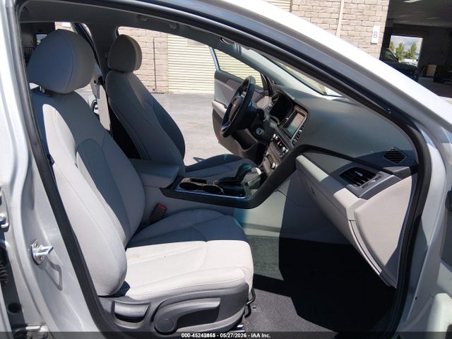 45242465 :رقم المزاد ، 5NPE24AA6JH705291 vin ، 2018 Hyundai Sonata Eco مزاد بيع
