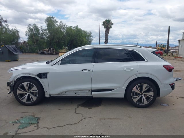 Продаж на аукціоні авто 2024 Audi Q8 E-tron Premium Plus Quattro, vin: WA15AAGE0RB032226, номер лоту: 45242485