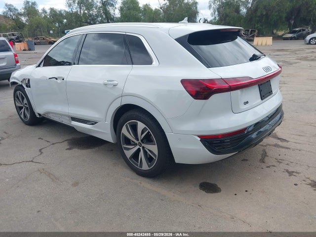 Продаж на аукціоні авто 2024 Audi Q8 E-tron Premium Plus Quattro, vin: WA15AAGE0RB032226, номер лоту: 45242485
