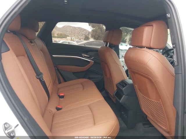 Продаж на аукціоні авто 2024 Audi Q8 E-tron Premium Plus Quattro, vin: WA15AAGE0RB032226, номер лоту: 45242485