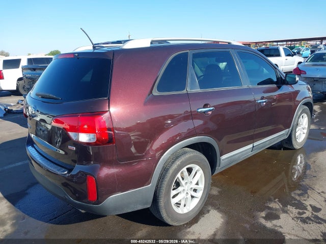 KIA SORENTO LX 2015 5XYKT4A65FG635891 Image 4