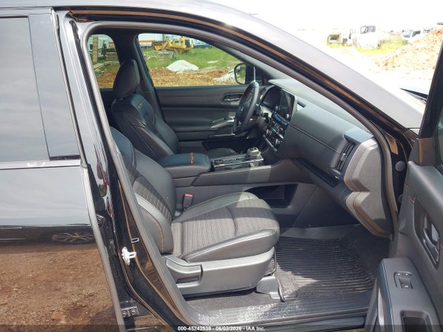 5N1DR3BD4RC226431 Nissan Pathfinder Rock Creek 4wd