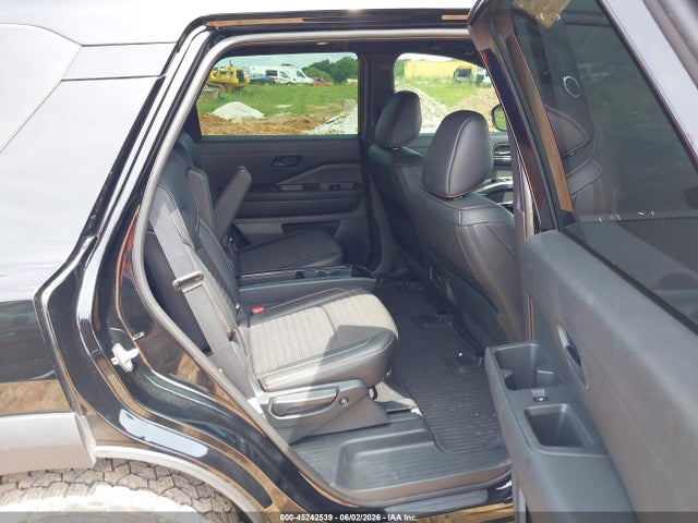 5N1DR3BD4RC226431 Nissan Pathfinder Rock Creek 4wd