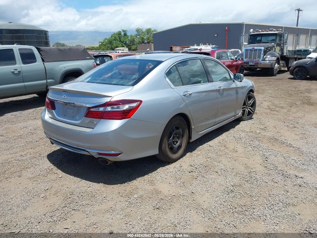 Honda Accord Touring 2016 1HGCR3F91GA022881 Image 4