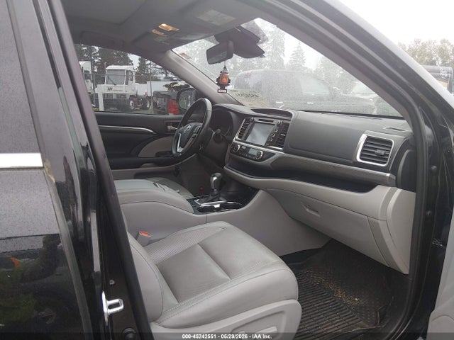 45242551 :رقم المزاد ، 5TDDZRFH3JS870266 vin ، 2018 Toyota Highlander Limited Platinum مزاد بيع