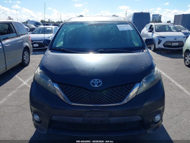 Продаж на аукціоні авто 2013 Toyota Sienna Se 8 Passenger, vin: 5TDXK3DC4DS392160, номер лоту: 45242553