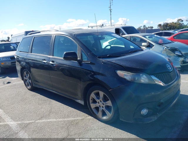 Продаж на аукціоні авто 2013 Toyota Sienna Se 8 Passenger, vin: 5TDXK3DC4DS392160, номер лоту: 45242553
