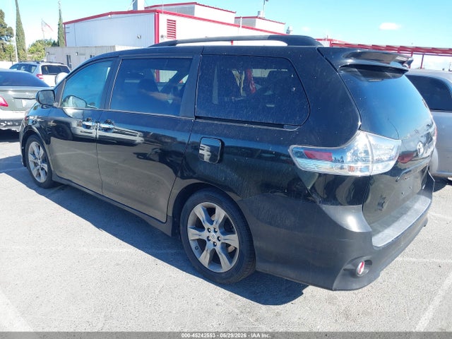 Продаж на аукціоні авто 2013 Toyota Sienna Se 8 Passenger, vin: 5TDXK3DC4DS392160, номер лоту: 45242553