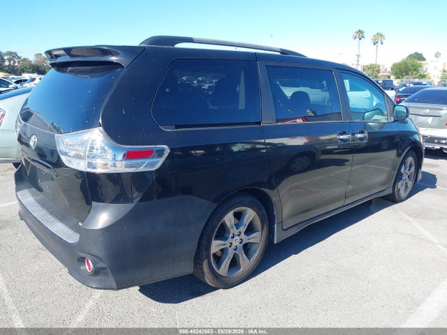 Продаж на аукціоні авто 2013 Toyota Sienna Se 8 Passenger, vin: 5TDXK3DC4DS392160, номер лоту: 45242553