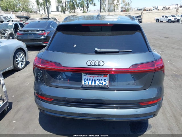 Audi E-tron Premium Plus 2019 WA1LAAGE1KB015688 Image 17