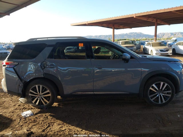 5N1DR3DH9SC243750 Nissan Pathfinder Platinum Fwd