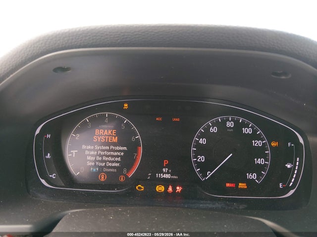 45242623 :رقم المزاد ، 1HGCV1F11JA165914 vin ، 2018 Honda Accord Lx مزاد بيع