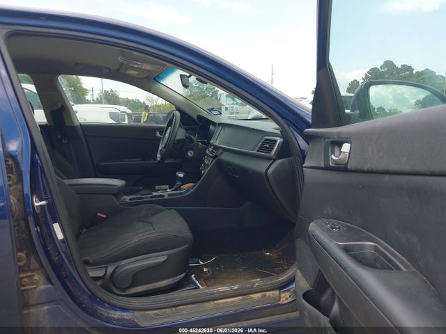 KIA Optima Lx 2018 5XXGT4L32JG217049 Image 5