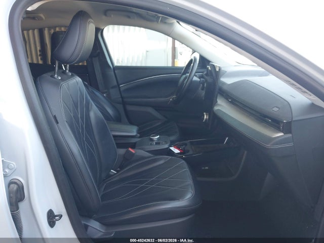 3FMTK1RM6NMA17856 Ford Mustang Mach-e Select