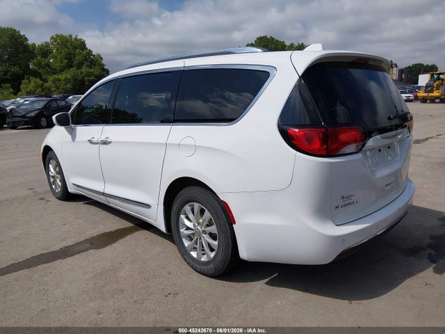 2018 Chrysler Pacifica Touring L მანქანა იყიდება აუქციონზე, vin: 2C4RC1BG1JR290464, აუქციონის ნომერი: 45242670