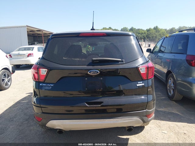 Продажа на аукционе авто 2019 Ford Escape Se, vin: 1FMCU9GD4KUB24066, номер лота: 45242693
