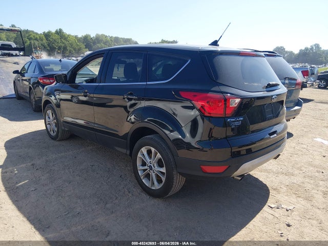Продажа на аукционе авто 2019 Ford Escape Se, vin: 1FMCU9GD4KUB24066, номер лота: 45242693