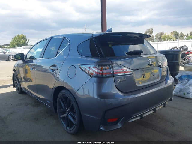 JTHKD5BH1F2212009 Lexus CT 200H